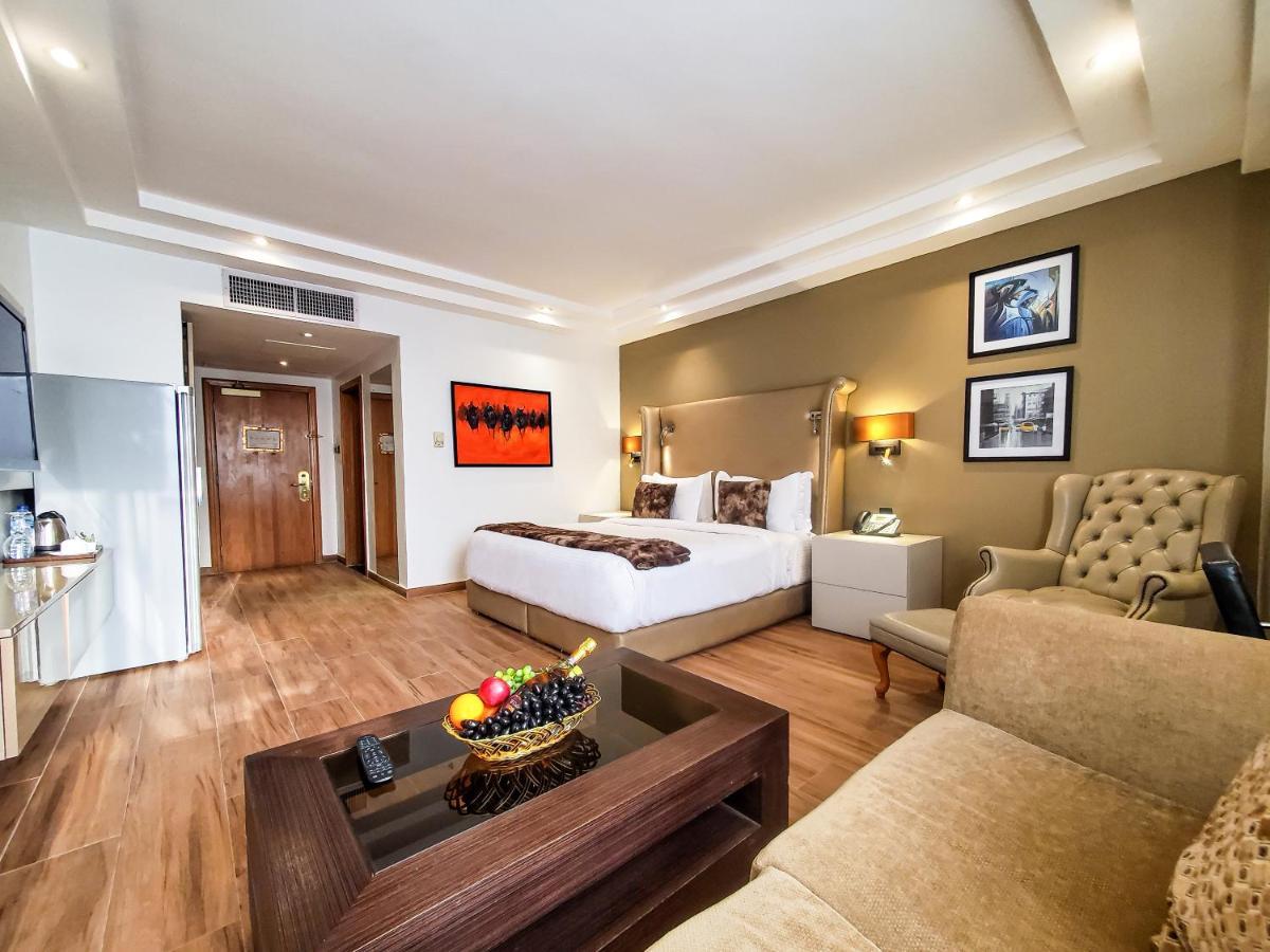 Victoria Crown Plaza Hotel Lagos Ngoại thất bức ảnh