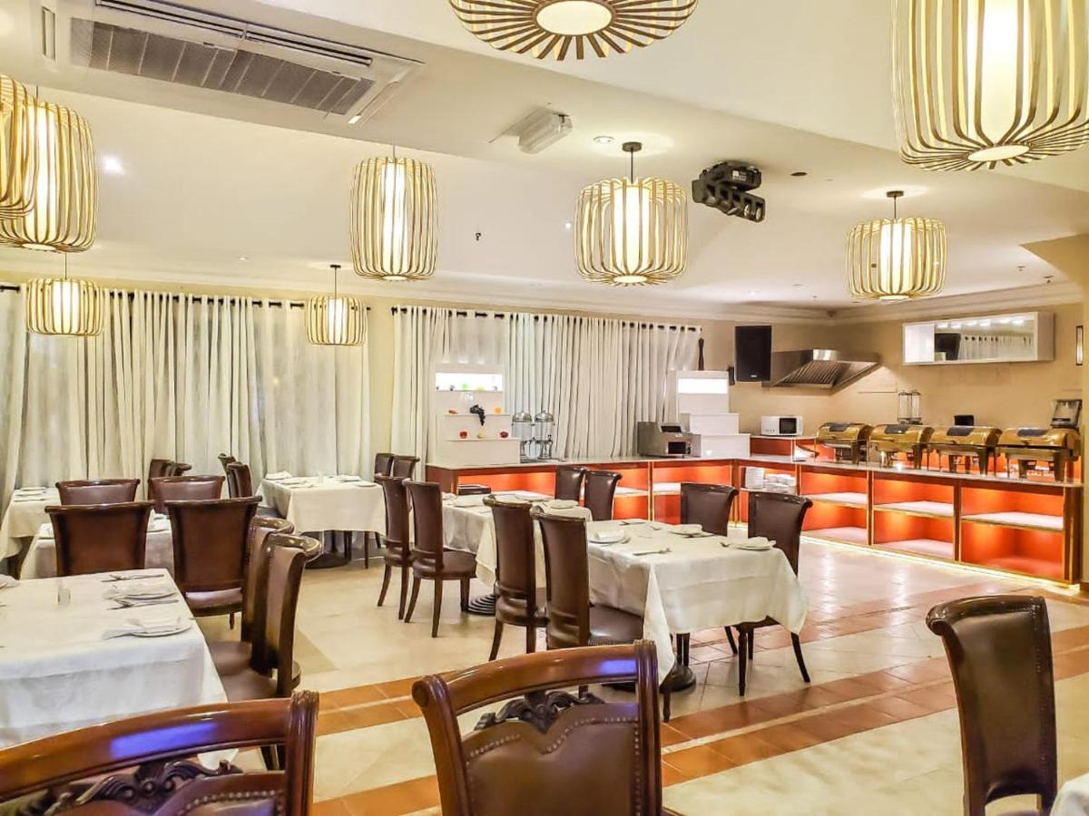 Victoria Crown Plaza Hotel Lagos Ngoại thất bức ảnh