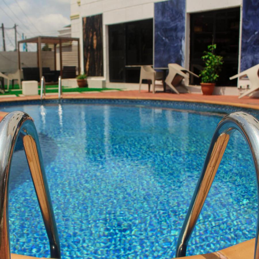 Victoria Crown Plaza Hotel Lagos Ngoại thất bức ảnh