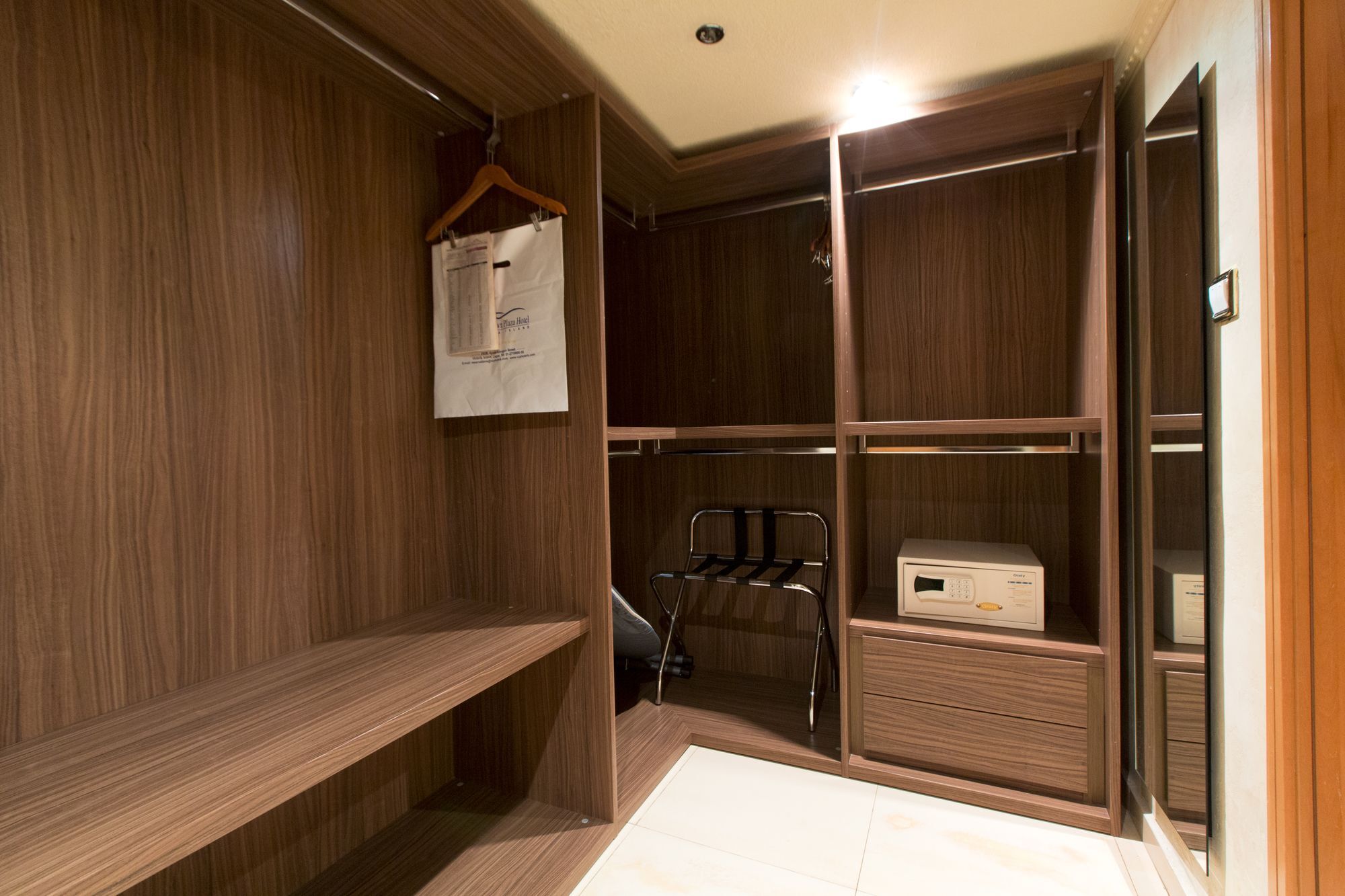 Victoria Crown Plaza Hotel Lagos Ngoại thất bức ảnh